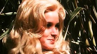 Sexy babe in vintage dress cleans cock off