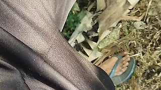 HOT SEX IN THE FOREST IN INDIA, SEX VIDEO, WALKING FULY NAKED IN THE FOREST