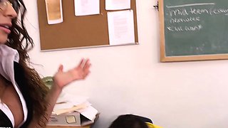 Hot sex teacher Ariella Ferrera fuck her younger student