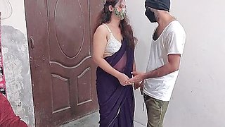 Desi Indian Neighbor Girl Hindi Sex - Homemade Cooking Utensil Fuck with Pakistani Couple