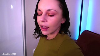 AimeeWavesXXX's Amateur Passion in Waiting Room Heat