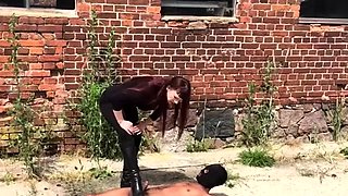 Cfnm femdom fetish brit fucks cfnm loser until he cums