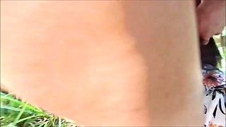 jolie coquine se fait prendre en dogging dans la nature