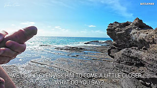 BEACH DICKFLASH FOR TWO GIRLS:my friend Fede goes to the beach with a friend of hers and arranges a spicy encounter with my cock