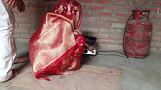 Beautiful Indian Bhabhi Kichen Fucking with Dever