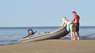 Boatman Fucked a Hot Tourist