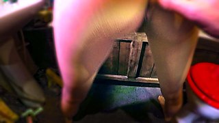 Amateur blondie solo anal masturbation