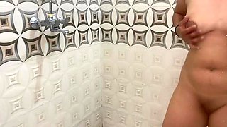 Real bathing video