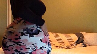 Masturbating on Webcam Free MILF Porn Video