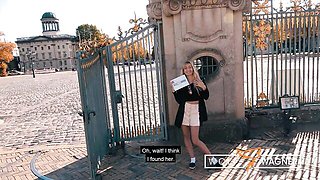 Easy-on-the-eyes Lola Shine's deutsch clip