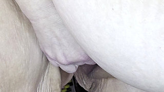 Pussy Rubbing N Cumming