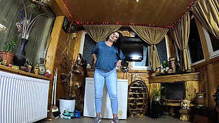 Cameltoe MILF Twerks in Jeans - Blowjob & Cum All Over My Puffy Jacket 334