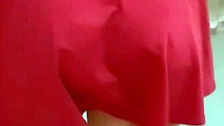 Amateur teen girl licked and pumped