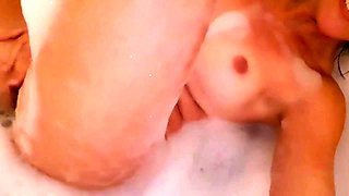 Deutsches Teenie-Badewannenmasturbation ASMR