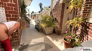 Blonde PAWG Dee Siren Fucks Hubby on Venice Beach - Outdoor Public Sex & Squirting