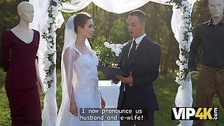 VIP4K. A Young Bride with a Beautiful Body Rides her Husband on their Wedding day