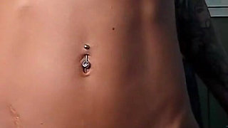 Sandy Loves to Rub Her Clit