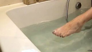 Danielle Maye Xxx - Bath Foot Play