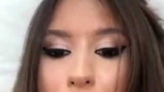 Brunette Solo Webcam Masturbation