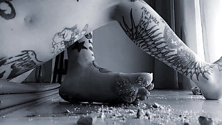 Hey Baby Stop and Watch My Feet
