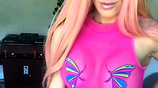 Young Amateur Girl Stripping and Masturbating Cam