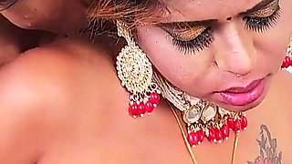 Newly Married Bhabhi Fuck with Neibour and Get Creampied.mp4