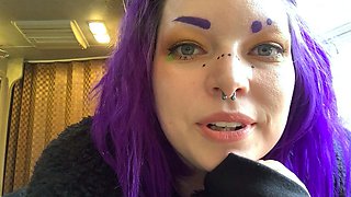 Hot amateur webcam teen masturbates for their fans