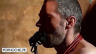 Club With Sensuous From - Ania Kinski