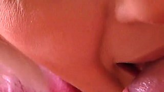 Amateur Girl Gives Blowjob Homemade