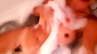 Deutsches Teenie-Badewannenmasturbation ASMR