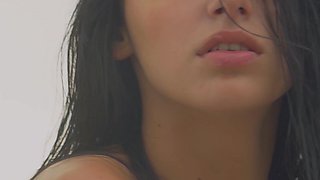 Petite amateurs teenager drops off her bikini