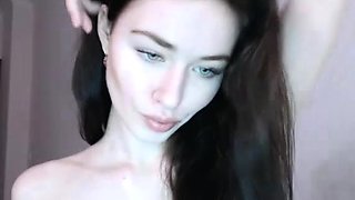 Brunette Solo Webcam Masturbation