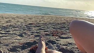 Amateur mouth cumshot outdoor