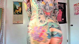 SMALL TIT BRUNETTE TATTOOED TEEN GIRLFRIEND CAUGHT IN SHOWER