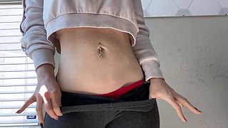 Hot amateur webcam teen masturbates for their fans