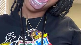 Biiggjuiccyfruit aka biiggjuiccyfruit OnlyFans - In office