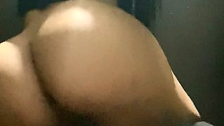 amateur vip ass flashing boobs on live webcam