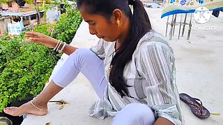 Indian Bhabhi Big Boobs Sucking - Desi Aunty Outdoor Sex with Young Boy Hindi Movie