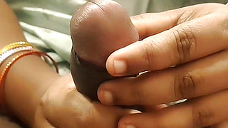 Mallu aunty cum eating