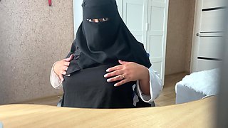 Arabic Muslim Girl with Big Boobs in Hijab Sits on Web Chat Live