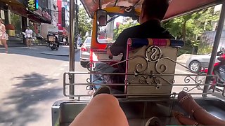 Innocent Thai teen amateur fuck on video