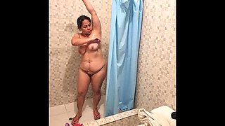 Step Mom Gives Me a Blowjob in the Shower