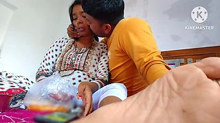 Desi Bhabhi College Girl Outdoor Sex - Permi Pooja Hot Boobs Sucking in Public Jungle