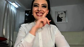 Hot brunette from squirt masturbating on webcam
