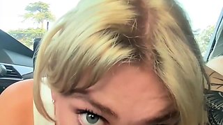 Halli N Lover Gives Hot Blowjob To Her Bf In The Car