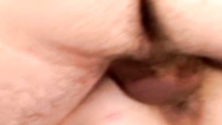 Inviting femme at hardcore scene