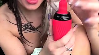Pee drinking piss fetish babe solo plays with bottle