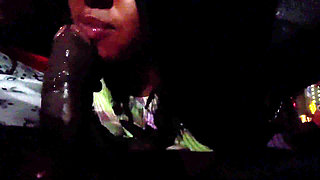 Quick Blowjob in the Car