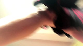 amateur cam babe destroys her ass