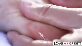 Amatory Adria Rae and Lexi Luna at self toe sucking video